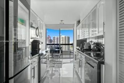 19195 NE 36th Ct , Unit 2302, Aventura, FL 33180 Photo