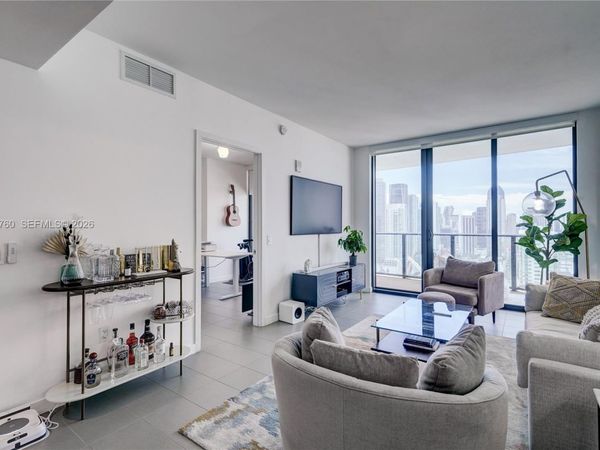 Unit 3607, Miami, FL 33132