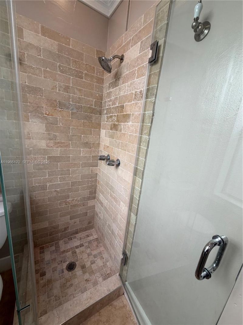 119 Menores Ave, Unit 8A, Coral Gables, FL 33134 Photo