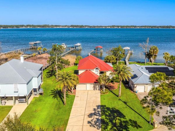 880 Paradise Beach Circle, Pensacola, FL 32506