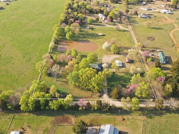 697 County Road 166, Whitesboro, TX 76273