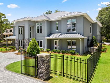 3911 Scenic Hwy Pensacola, FL 32504