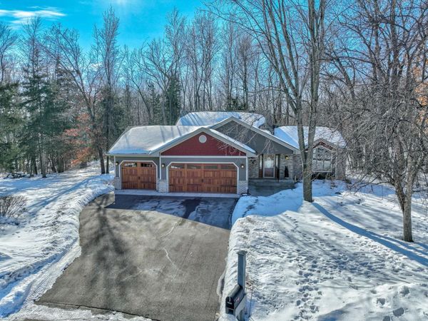 23050 Hilo Court N, Forest Lake, MN 55025