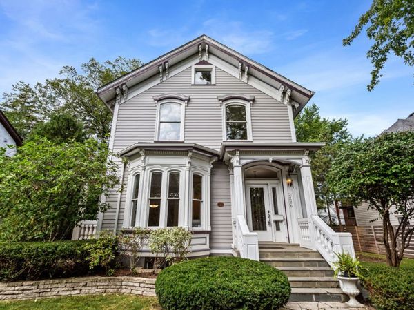 2236 Ridge Avenue, Evanston, IL 60201