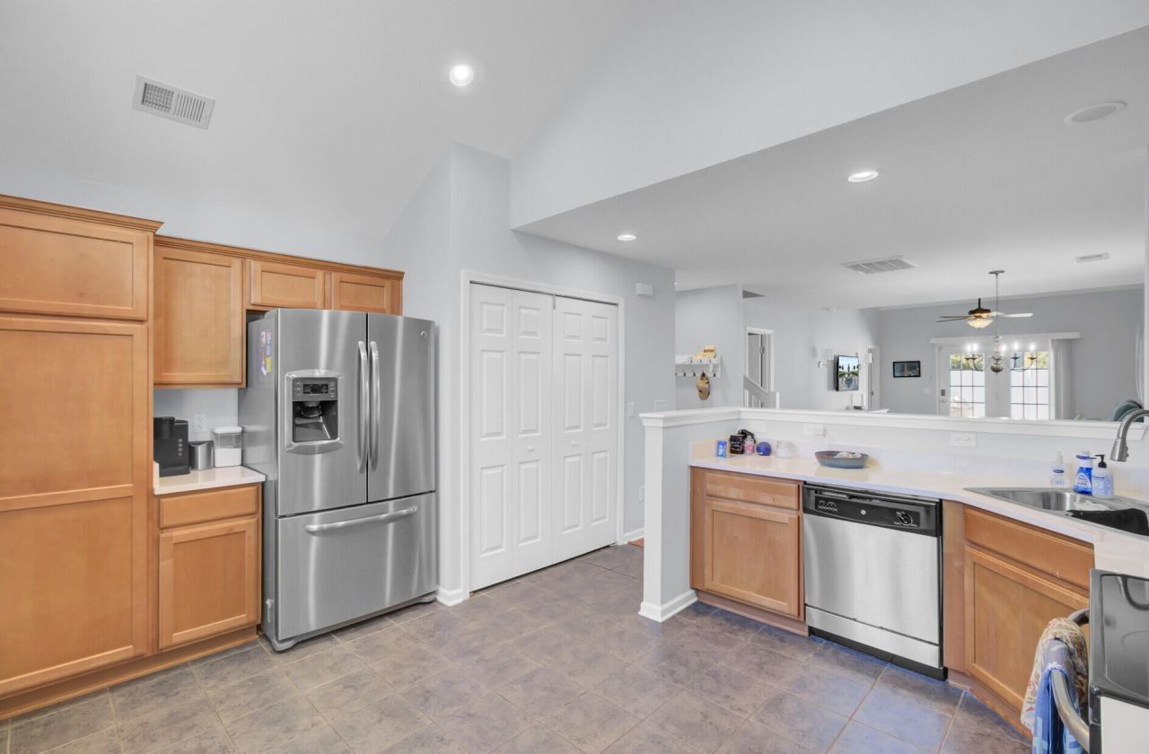 1106 Poplar Grove Place Photo 12