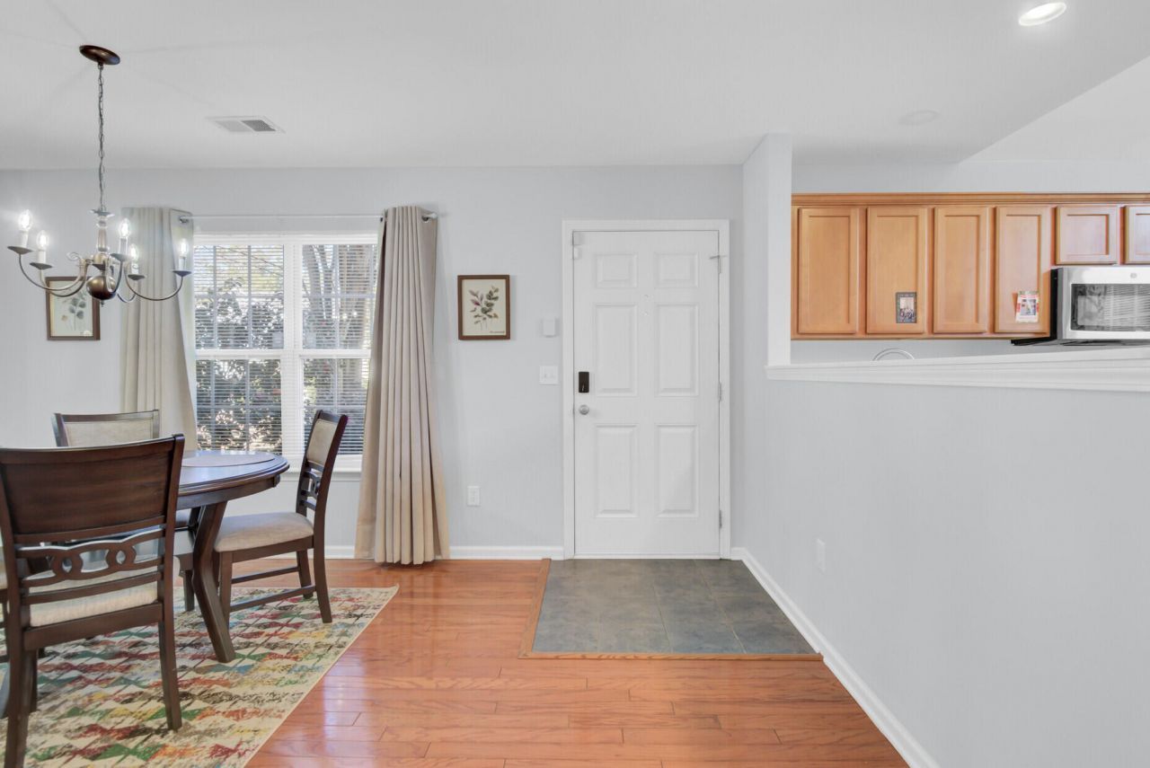 1106 Poplar Grove Place Photo 6