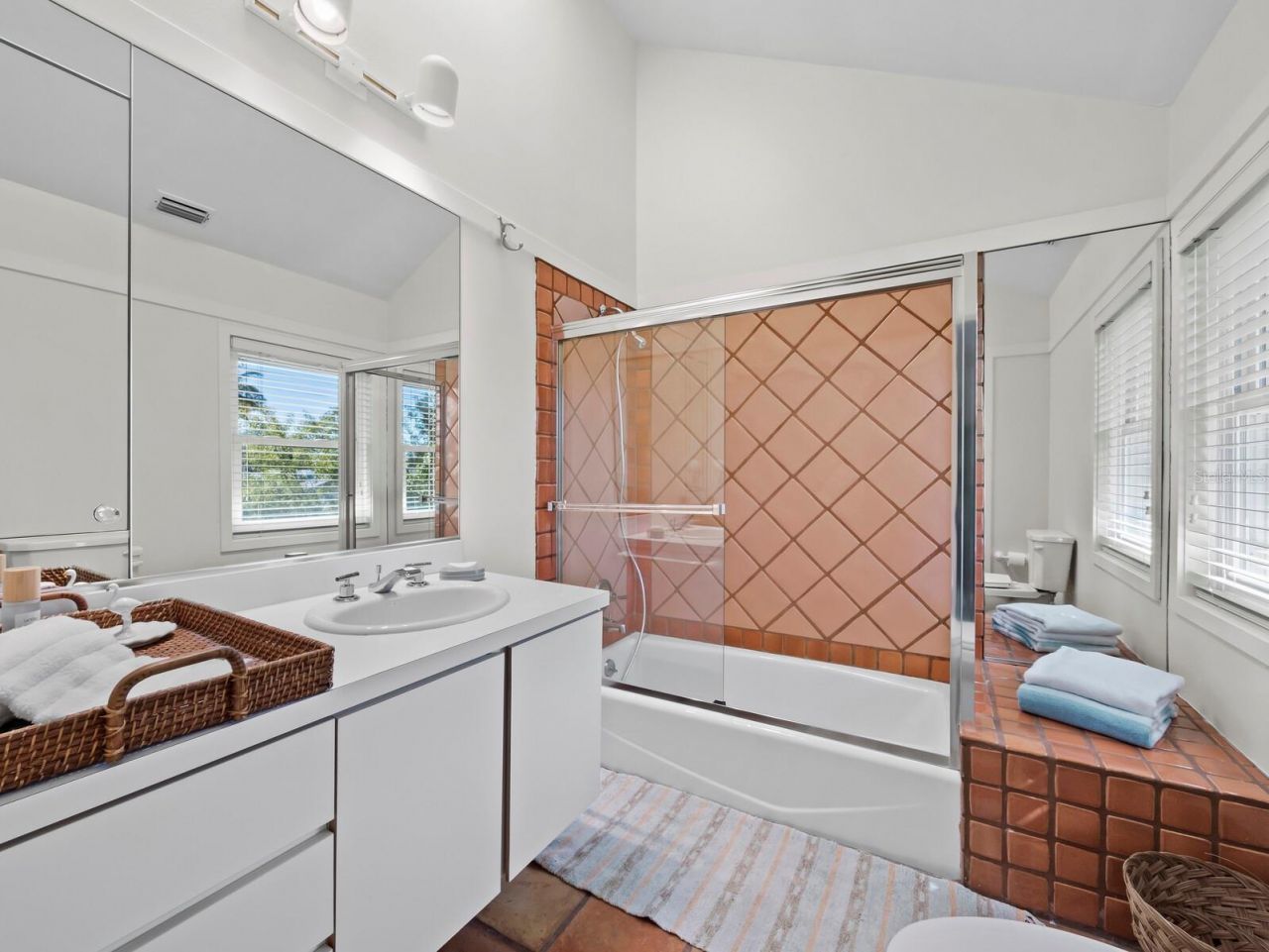 677 Lands End Drive, Longboat Key, FL 34228 Photo