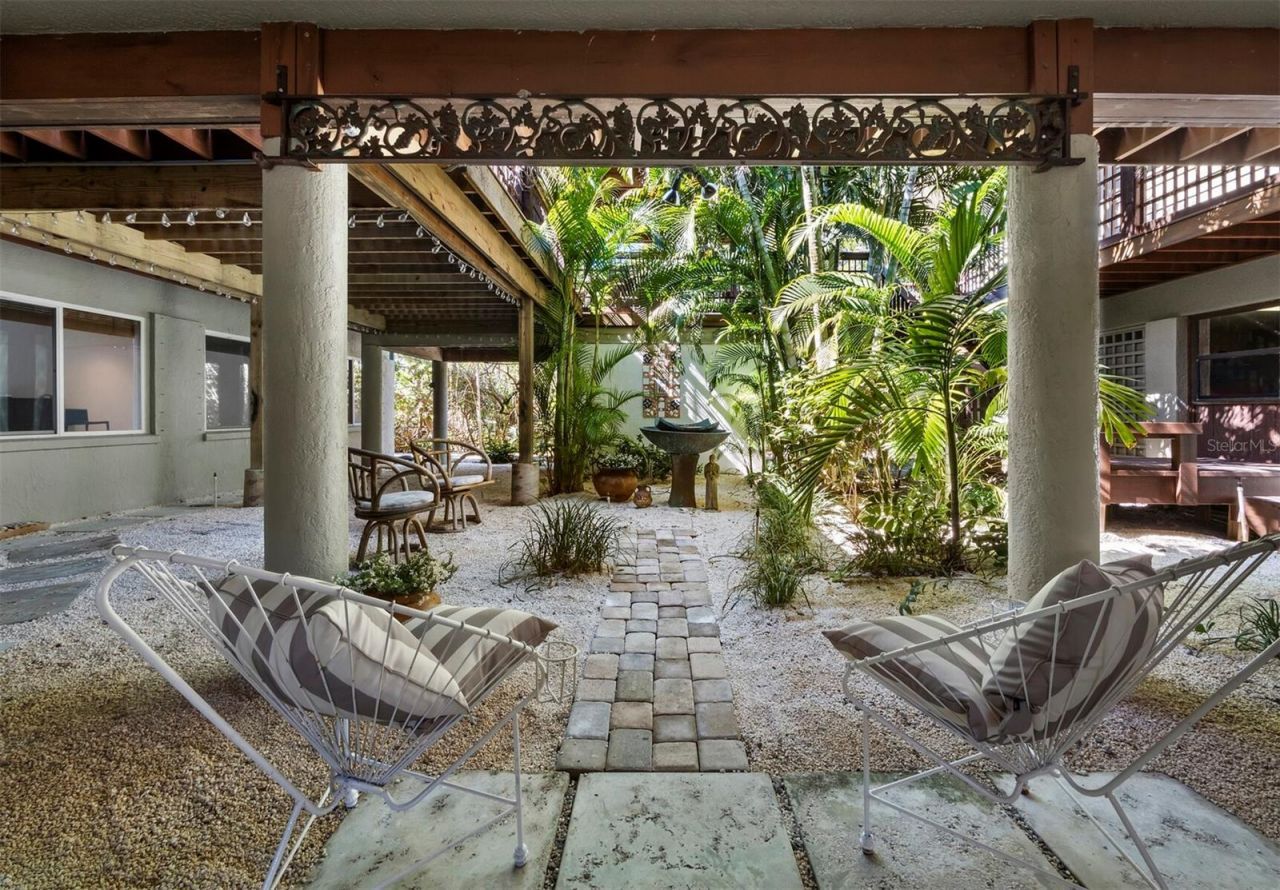 677 Lands End Drive, Longboat Key, FL 34228 Photo