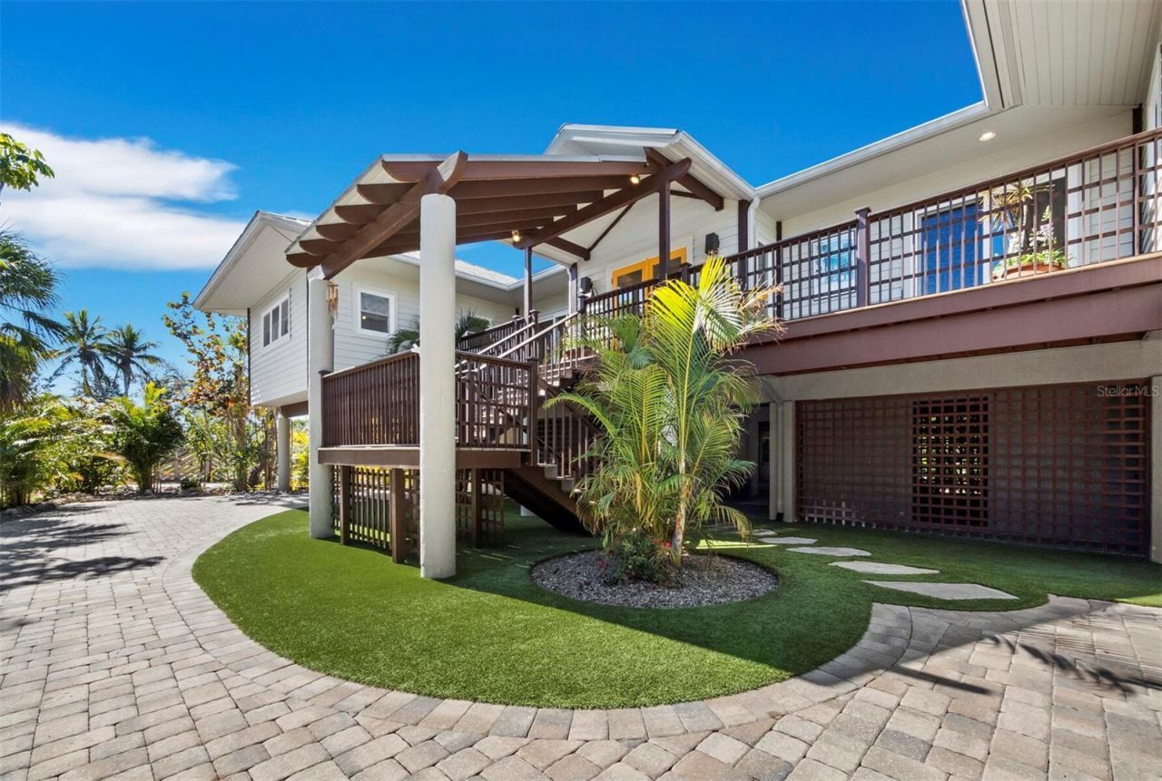 677 Lands End Drive, Longboat Key, FL 34228 Photo