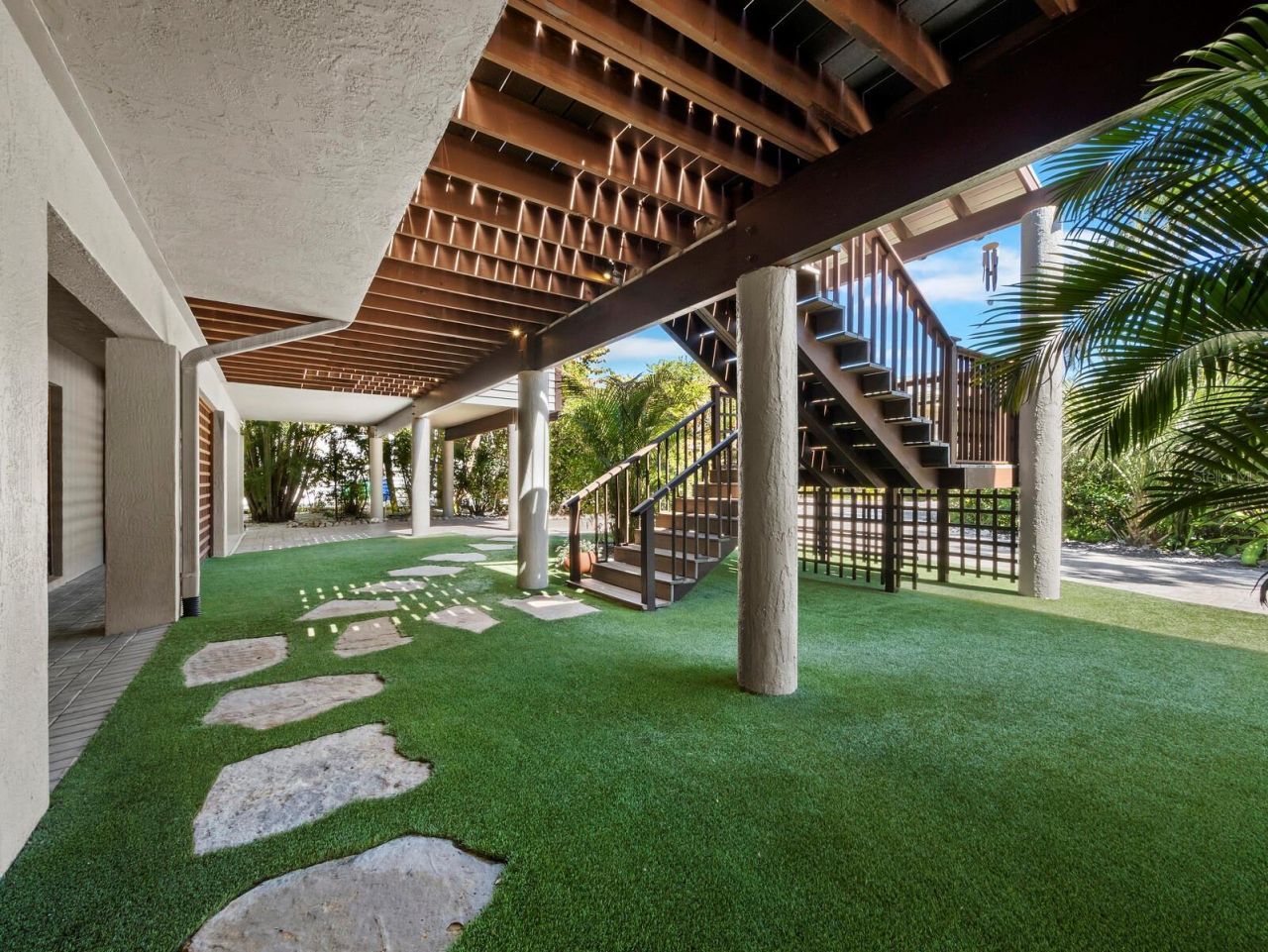 677 Lands End Drive, Longboat Key, FL 34228 Photo