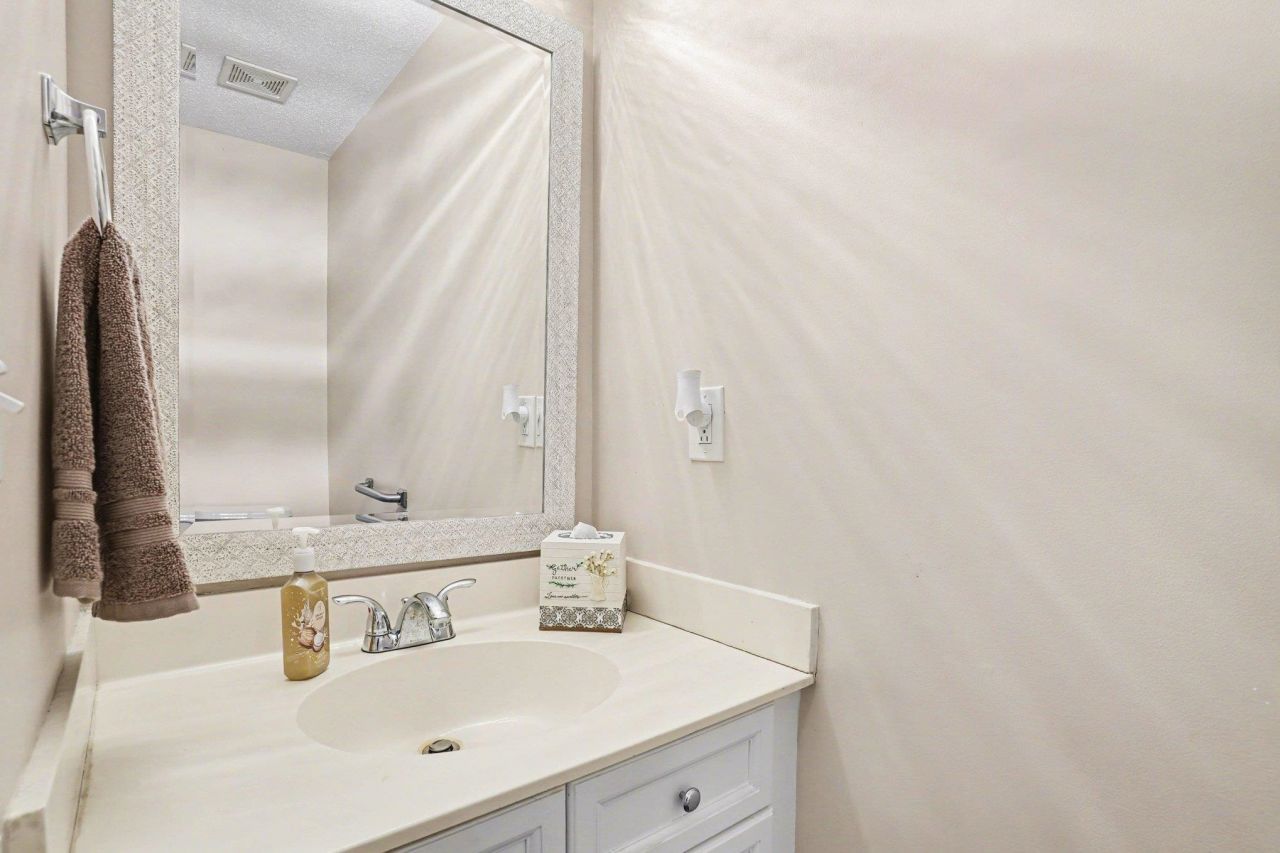 3521 Crepe Myrtle Ct. Photo 13