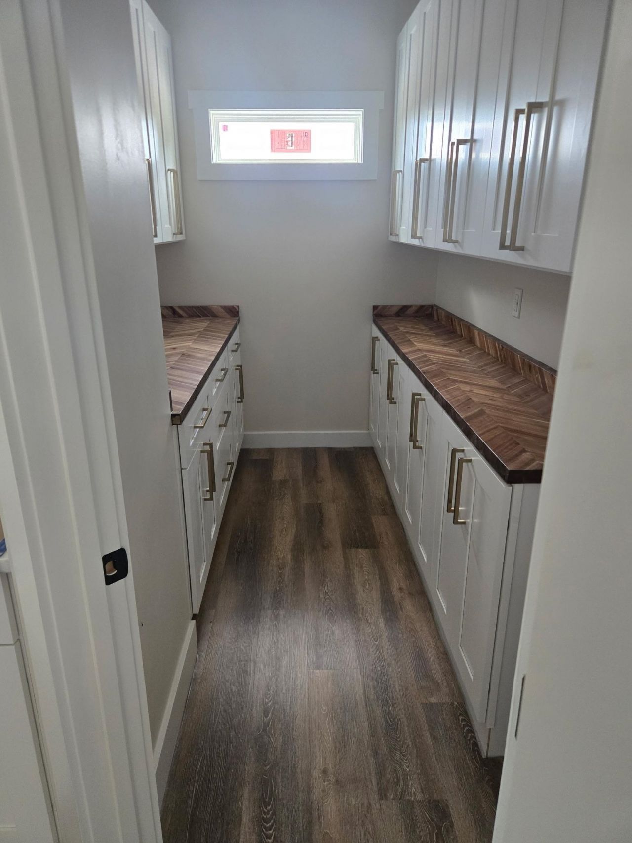 5595 Whispering Woods Rd. Photo 11