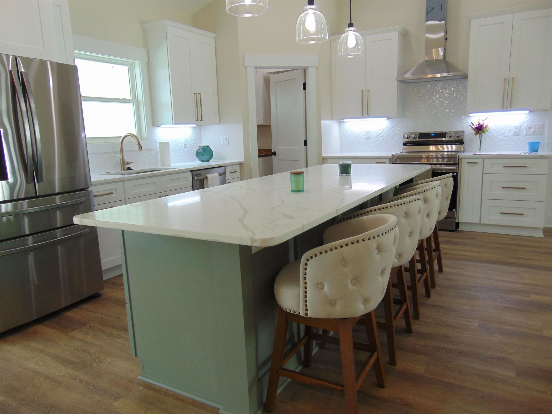 5595 Whispering Woods Rd. Photo 15