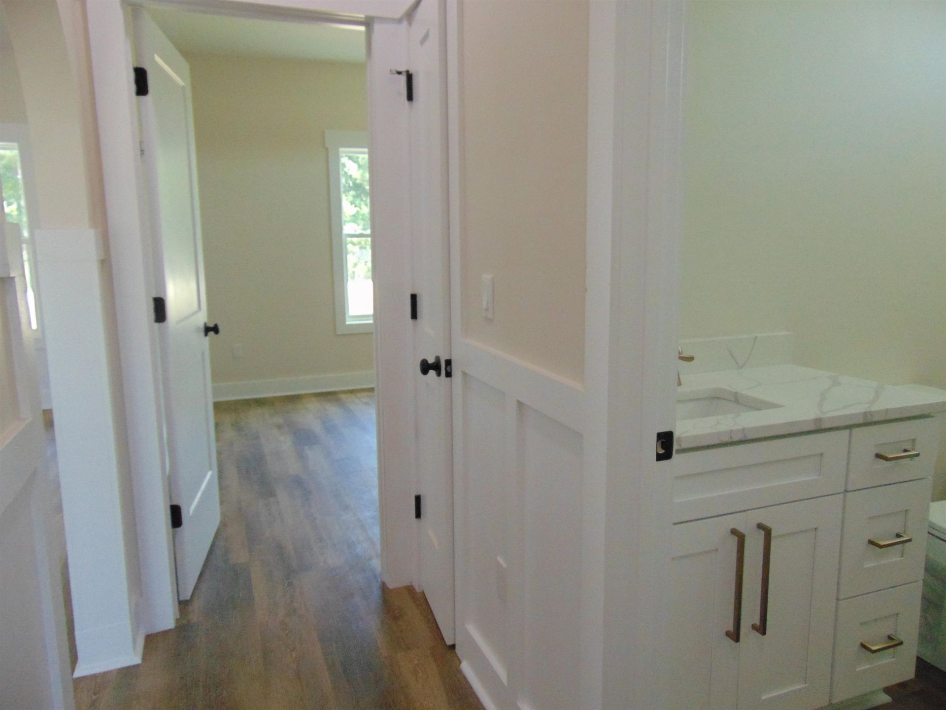 5595 Whispering Woods Rd. Photo 30