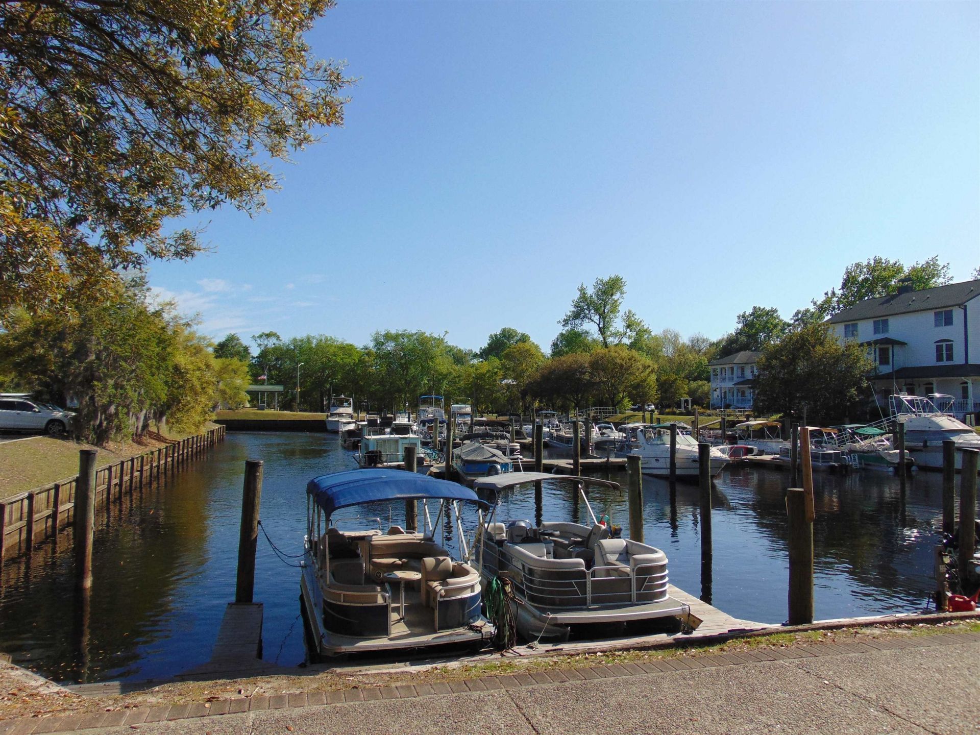 5595 Whispering Woods Rd. Photo 39