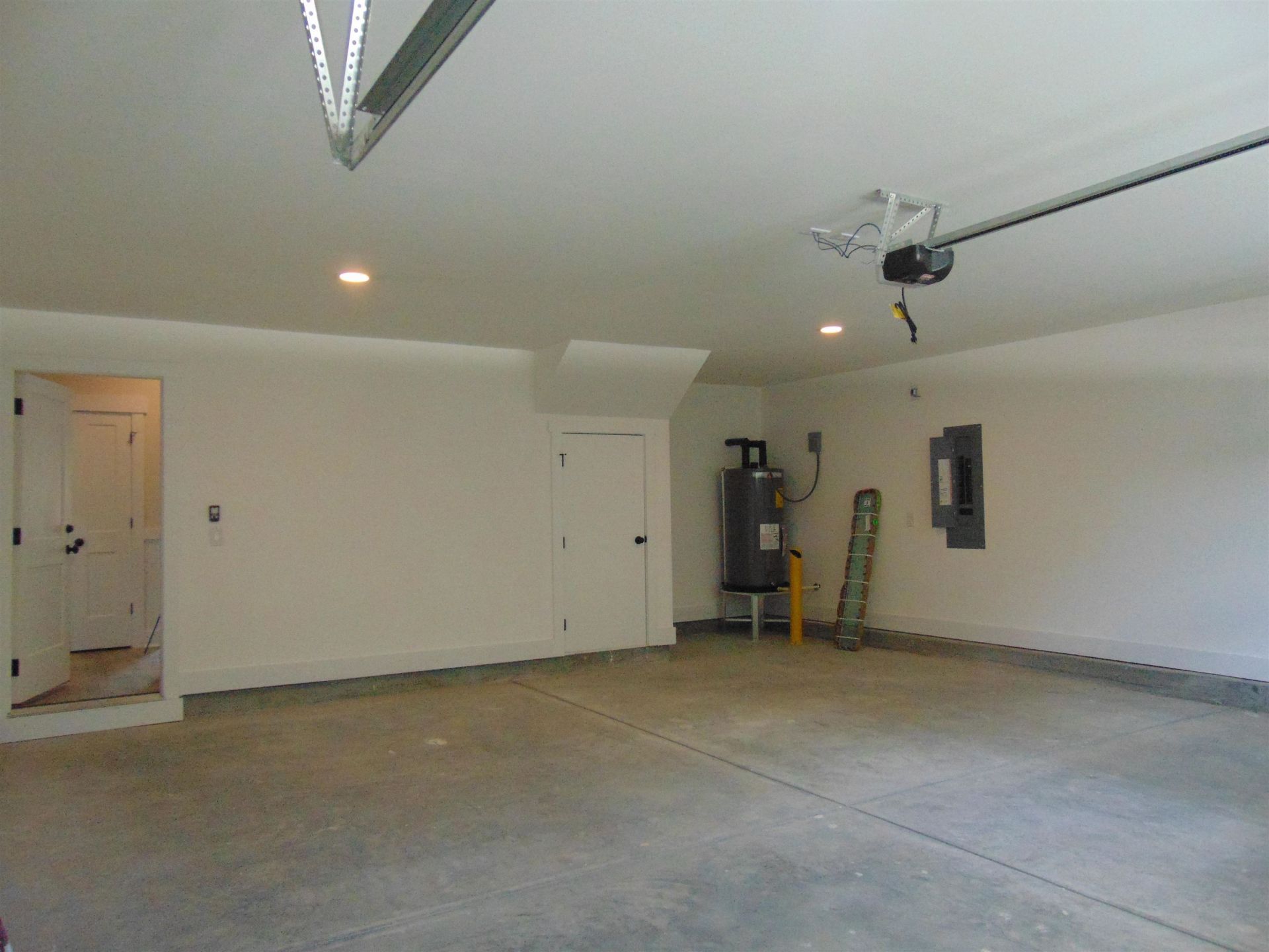 5595 Whispering Woods Rd. Photo 41