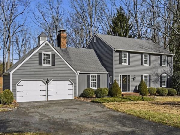 4938 Hackamore Road, Greensboro, NC 27410