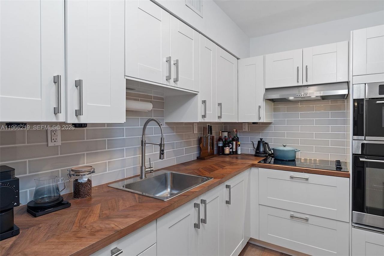 1200 West Ave , Unit PH31, Miami Beach, FL 33139 Photo