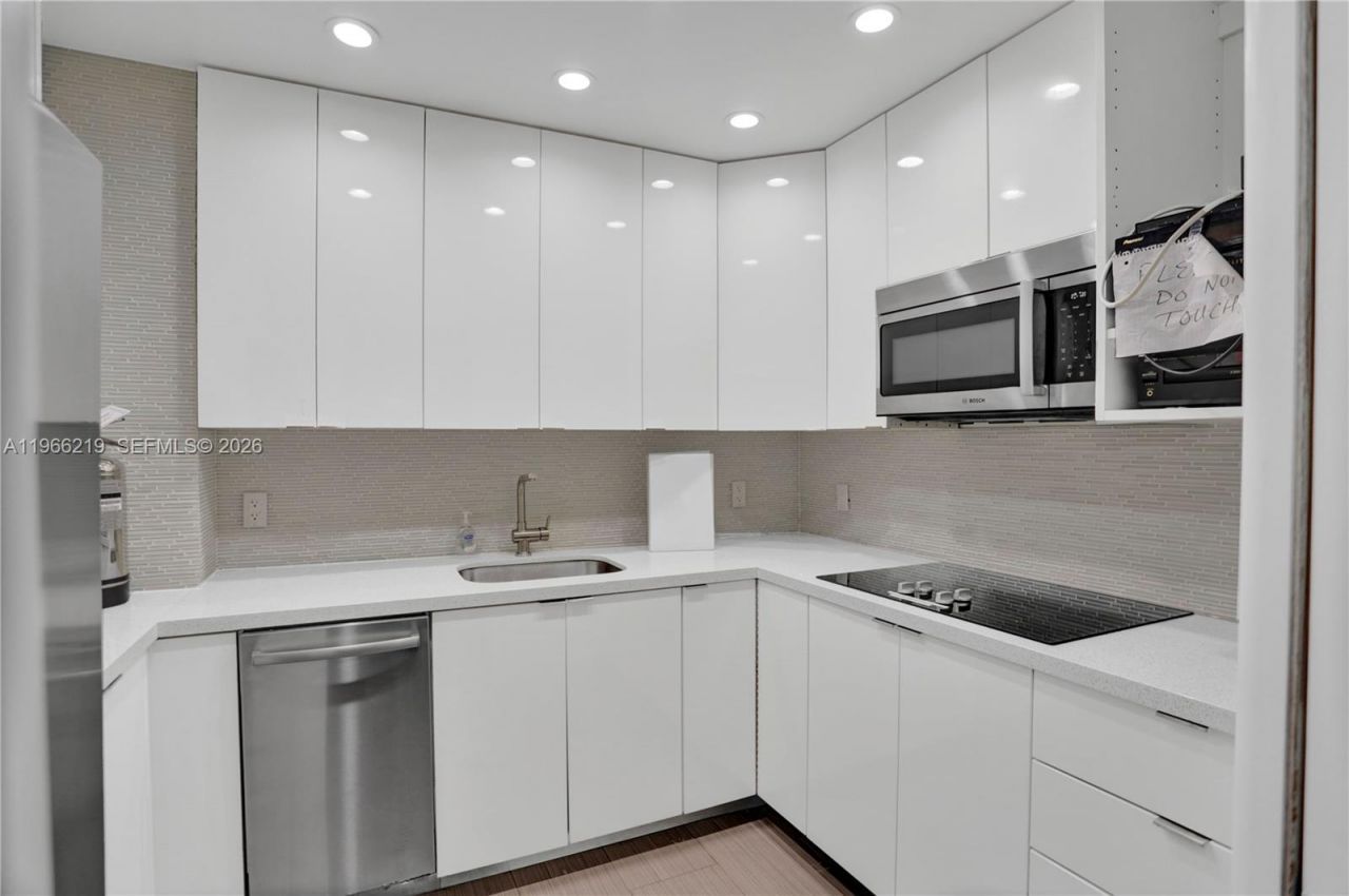 1200 West Ave , Unit PH31, Miami Beach, FL 33139 Photo