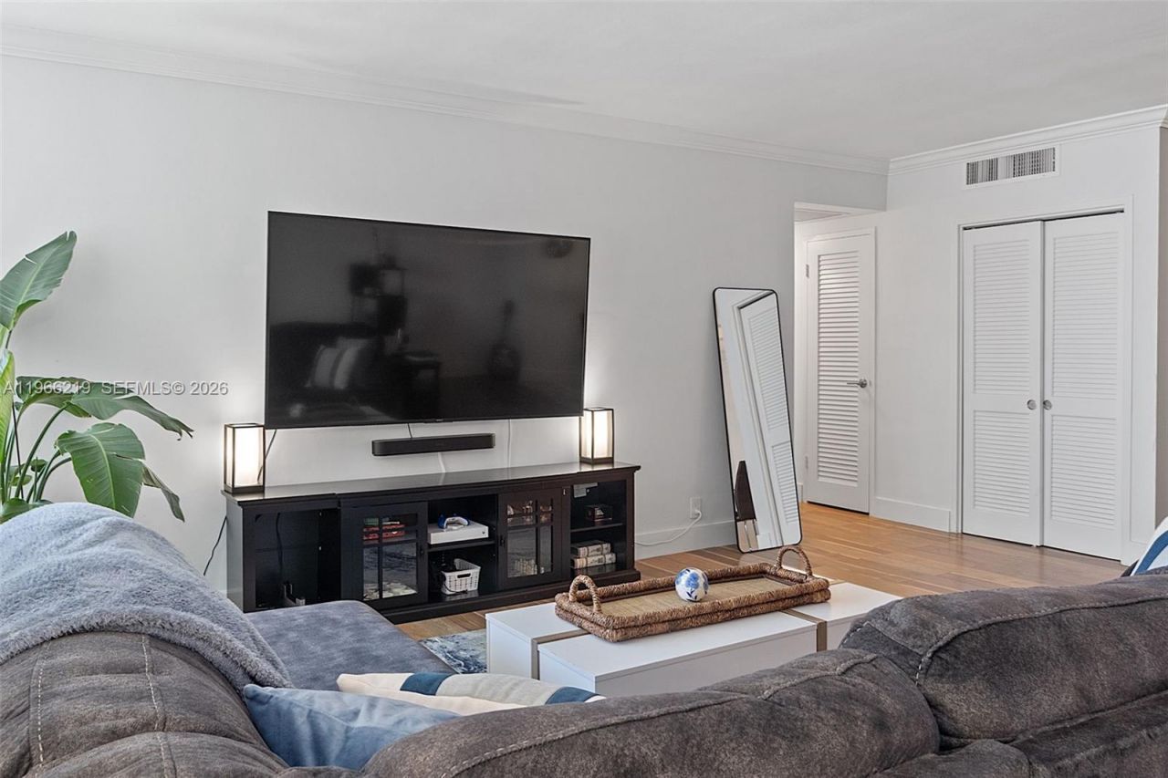 1200 West Ave , Unit PH31, Miami Beach, FL 33139 Photo