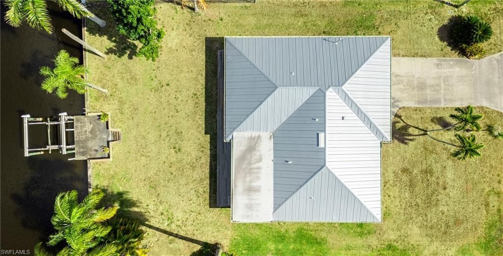 2031 SE 25th Ln, Cape Coral, FL 33904 Photo