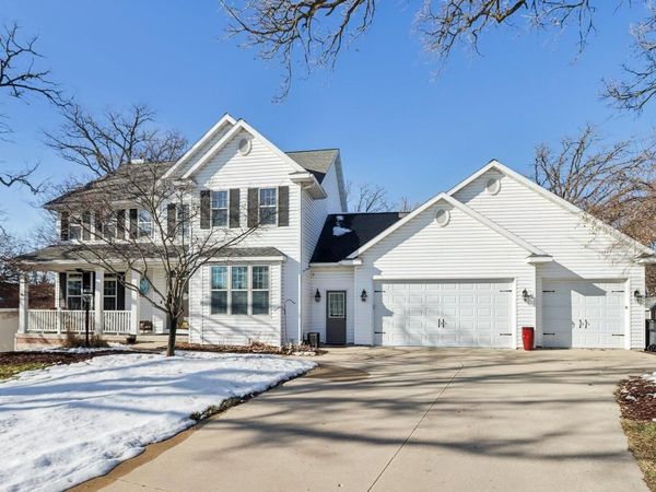 602 Woodhaven Court, Cambridge, WI 53523