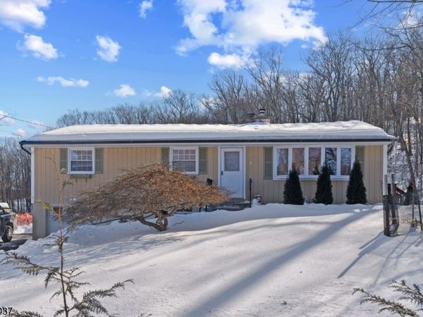 11 Glenn Ter, Fredon, NJ 07860