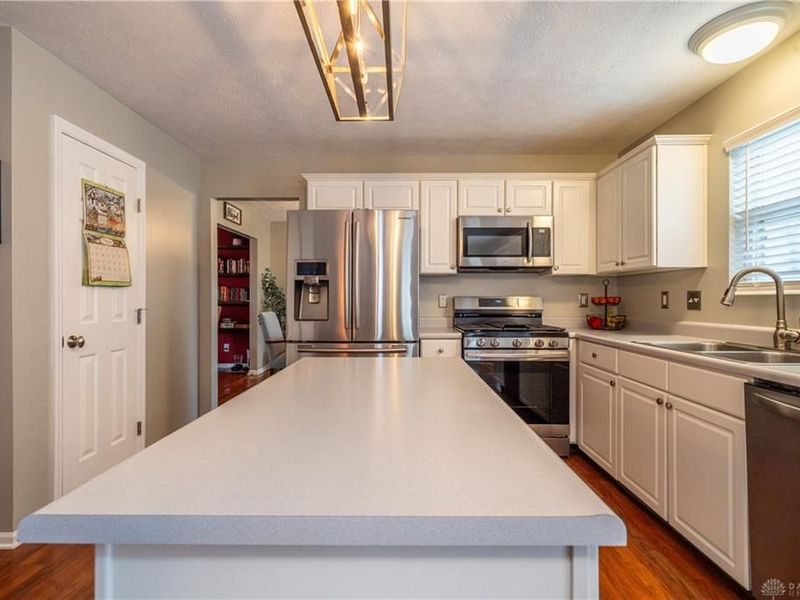 2264 Bradshire Road, Miamisburg, OH 45342 Photo 3