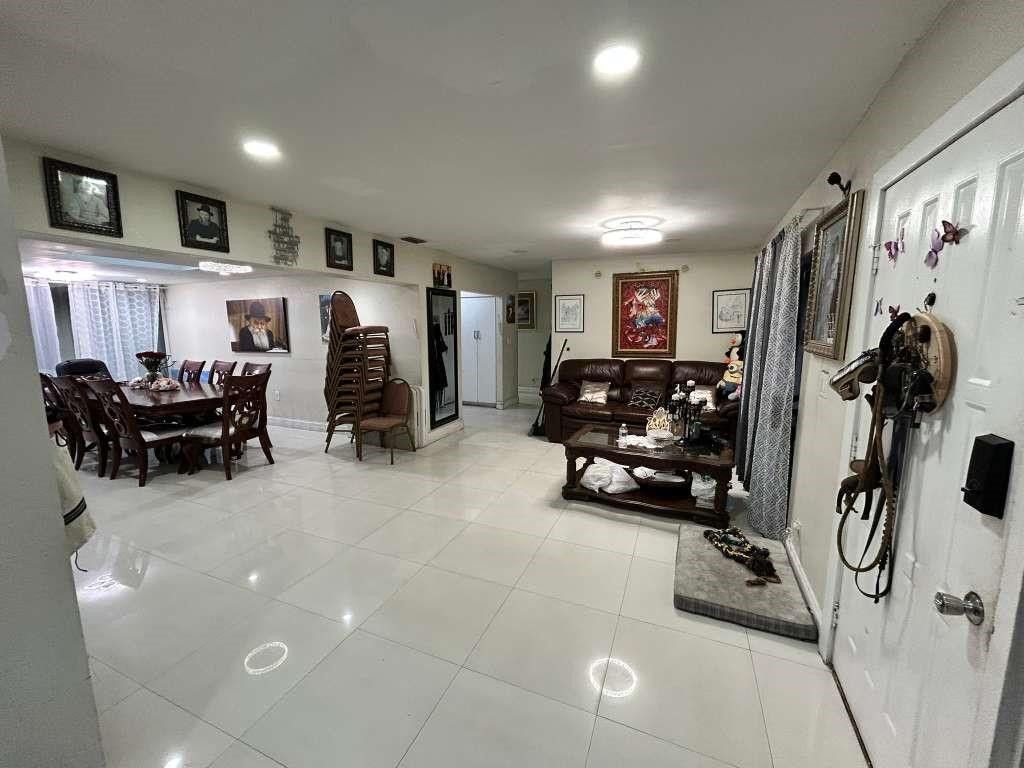 9711 NW 33rd St, Sunrise, FL 33351 Photo