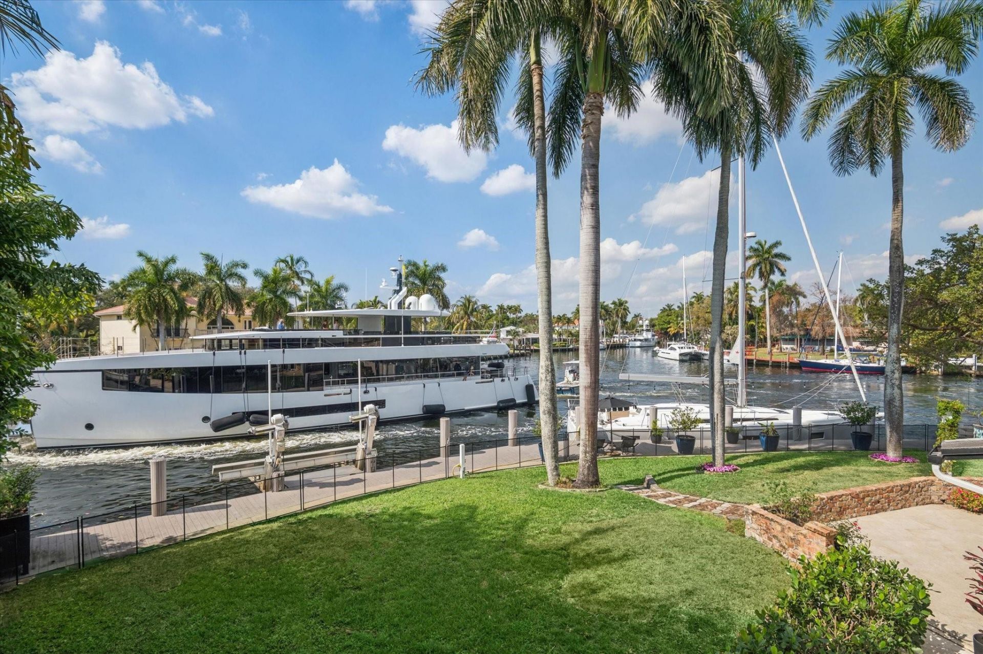 600 SW 8th Terrace, Fort Lauderdale, FL 33315 Photo