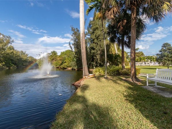 1035 SE 15th St, Unit 10B, Fort Lauderdale, FL 33316