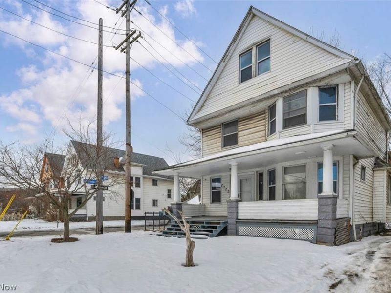 2222 W 98th Street, Cleveland, OH 44102 Photo 2