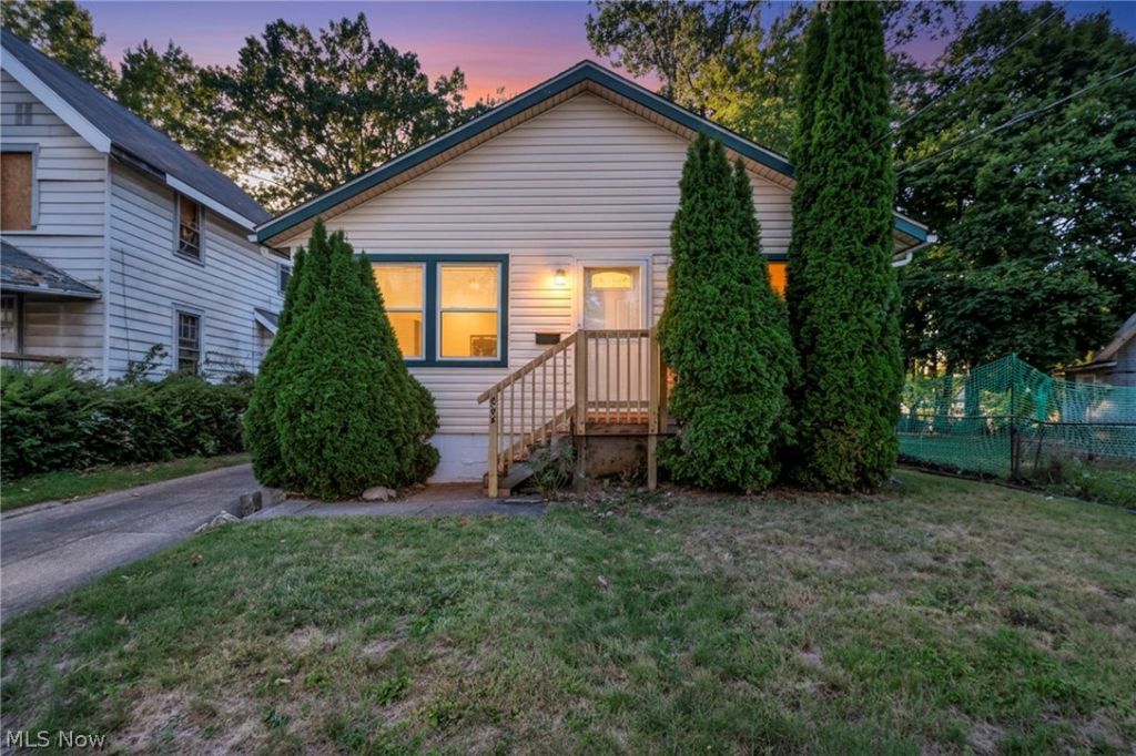 852 Storer Avenue, Akron, OH 44320 Main Photo