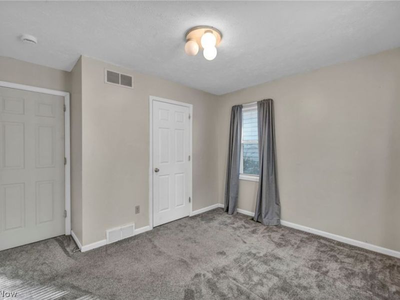 852 Storer Avenue, Akron, OH 44320 Photo 18