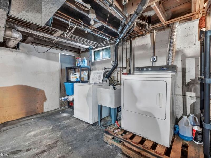 852 Storer Avenue, Akron, OH 44320 Photo 21