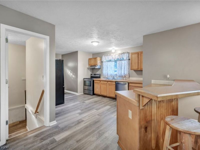 852 Storer Avenue, Akron, OH 44320 Photo 9