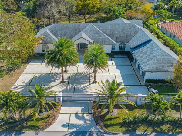 10340 SW 62nd St , Miami, FL 33173