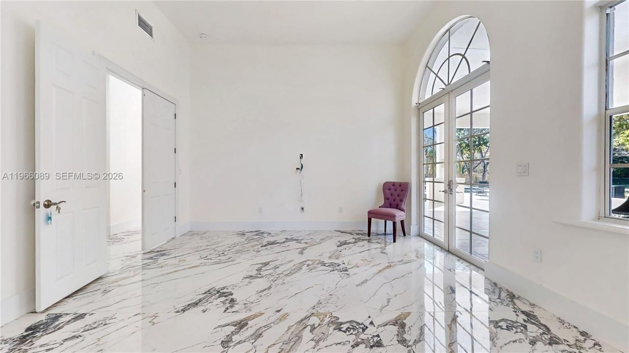 10340 SW 62nd St , Miami, FL 33173 Photo