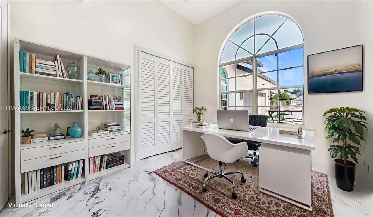 10340 SW 62nd St , Miami, FL 33173 Photo