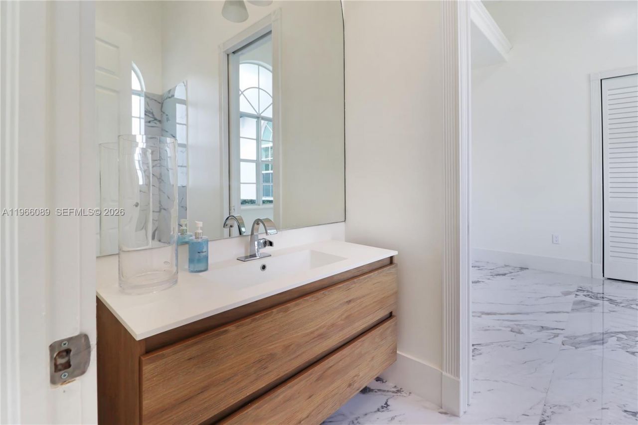 10340 SW 62nd St , Miami, FL 33173 Photo