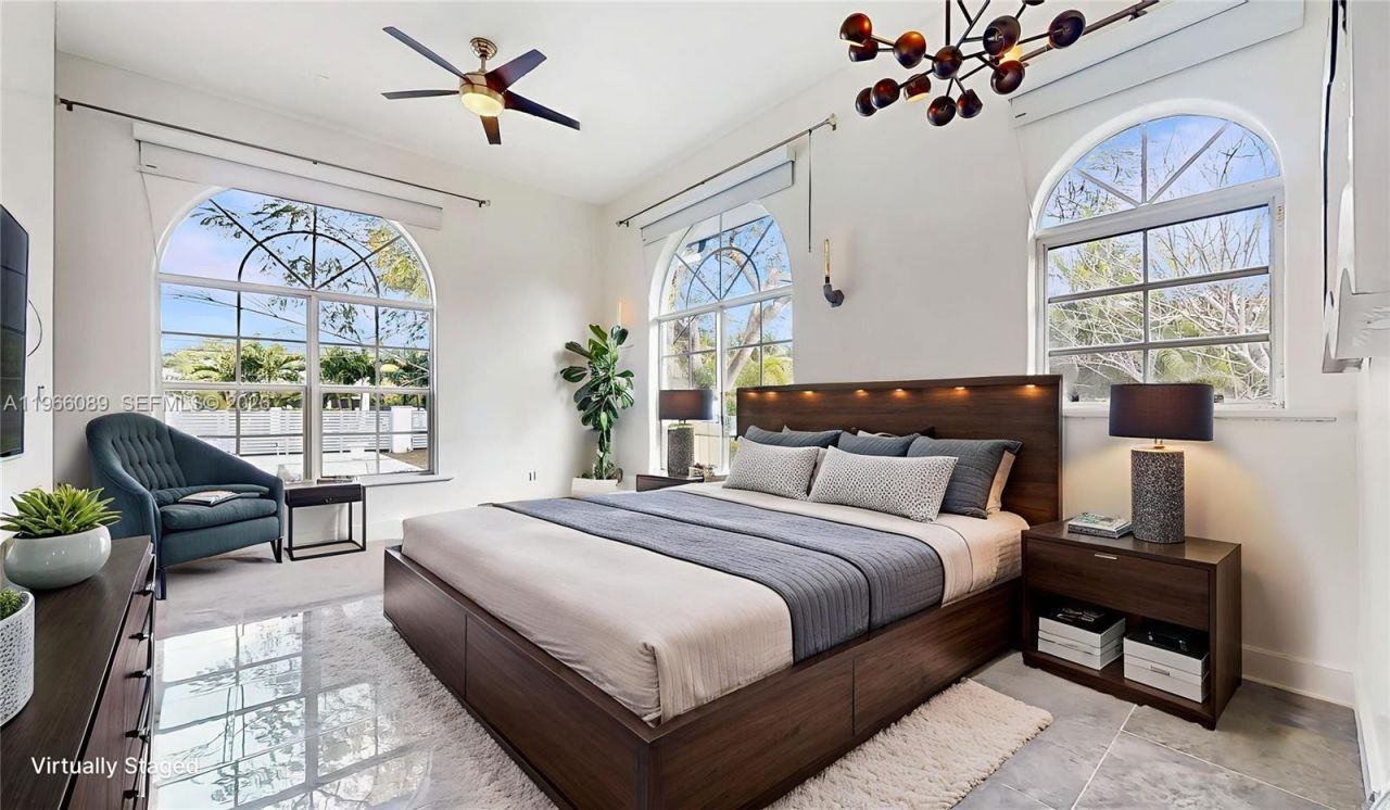 10340 SW 62nd St , Miami, FL 33173 Photo