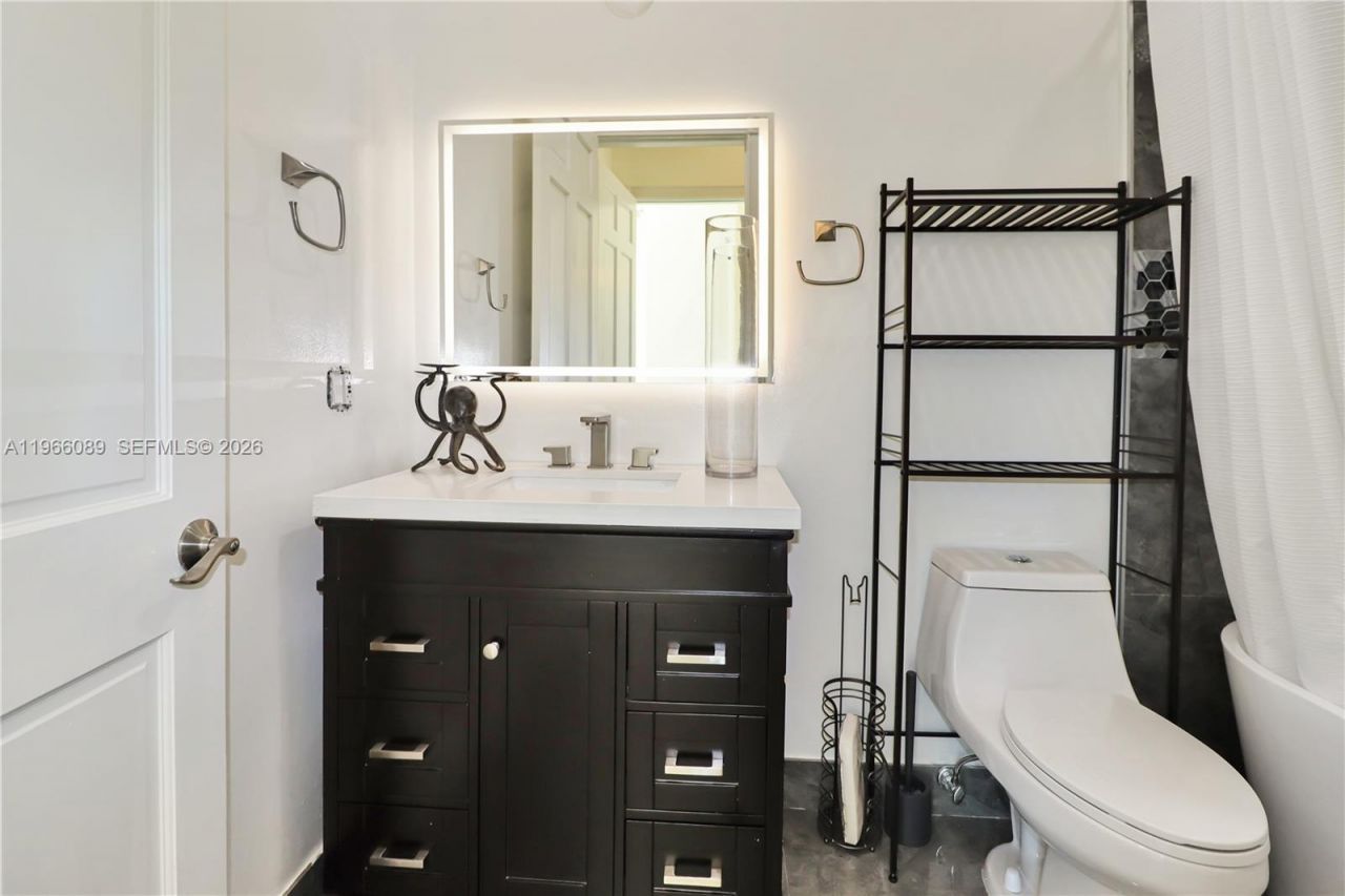 10340 SW 62nd St , Miami, FL 33173 Photo