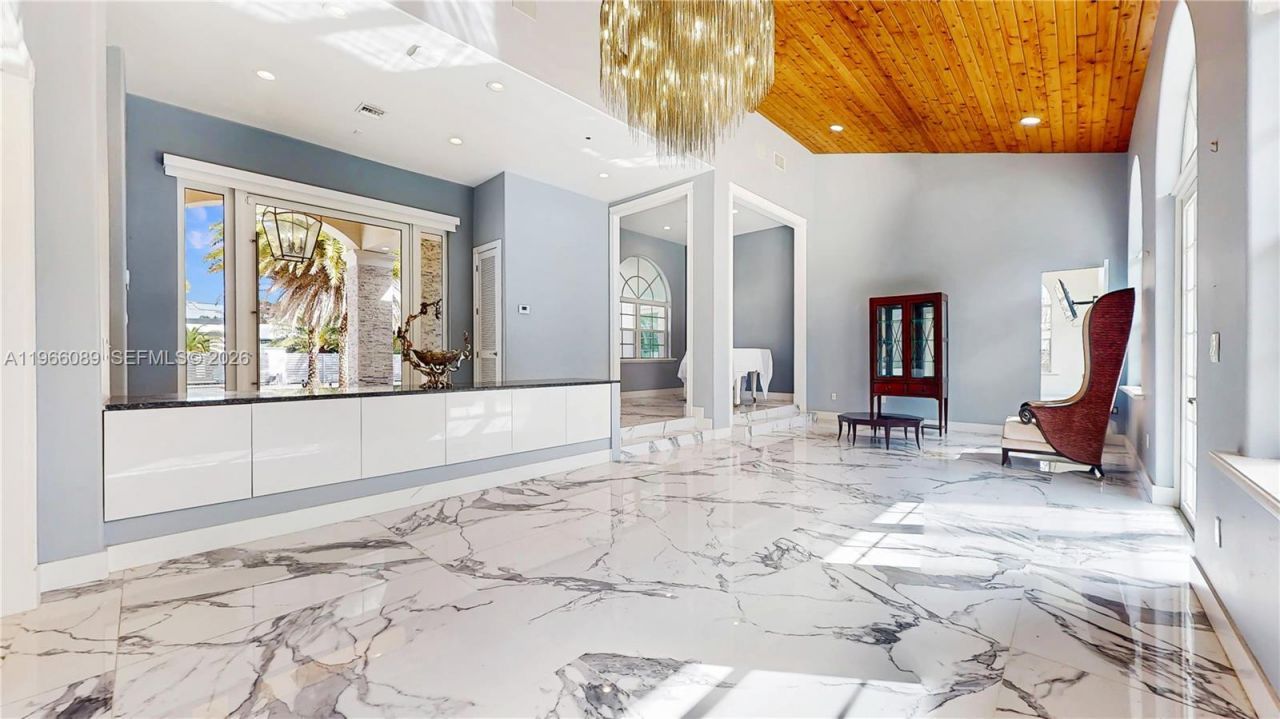 10340 SW 62nd St , Miami, FL 33173 Photo