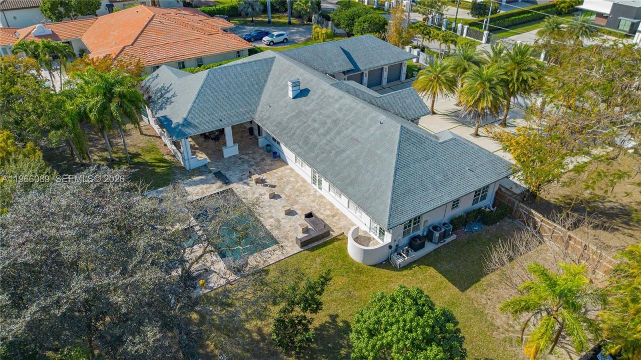 10340 SW 62nd St , Miami, FL 33173 Photo