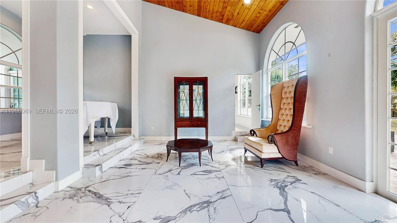 10340 SW 62nd St , Miami, FL 33173 Photo