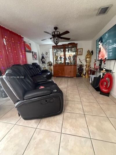 2650 W 8th Ave , Hialeah, FL 33010 Photo