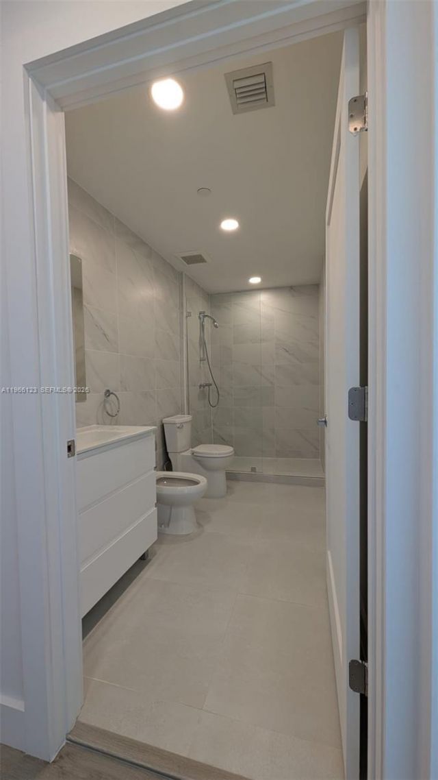 2650 W 8th Ave , Hialeah, FL 33010 Photo