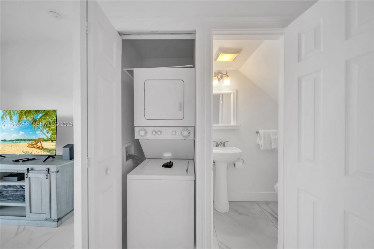 5075 Sunset Village Dr , Duck, FL 33050 Photo