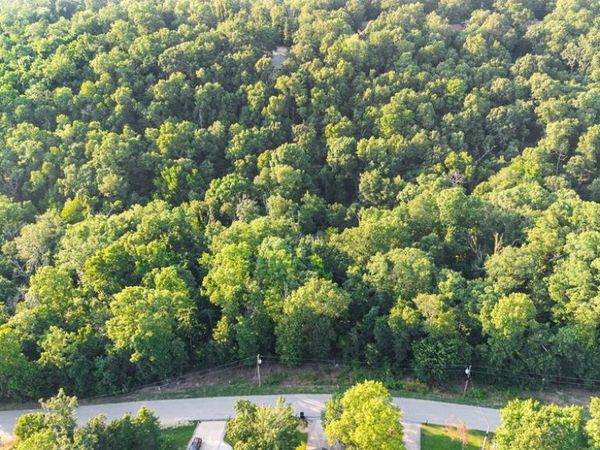 50 Munster Drive, Bella Vista, AR 72715