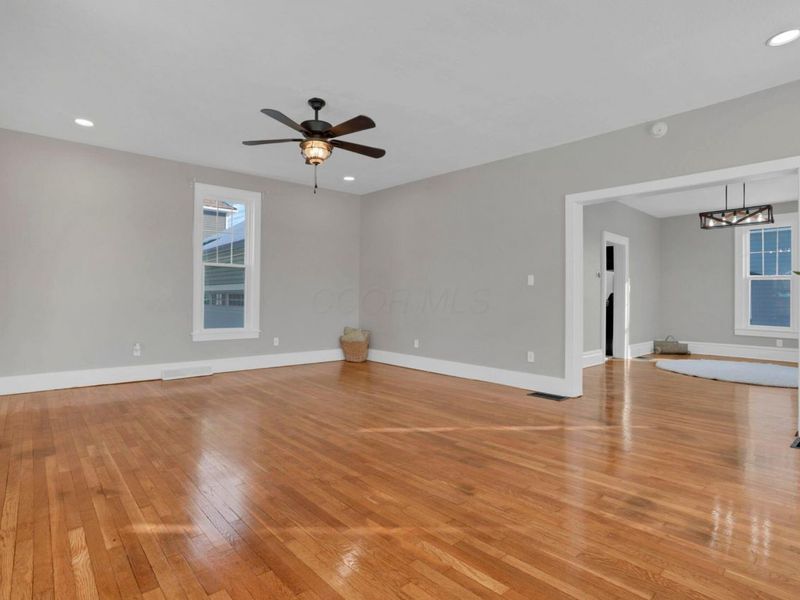 41 E Columbus Street, Thornville, OH 43076 Photo 16